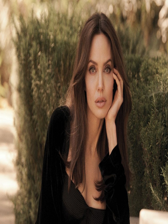 Angelina Jolie – biểu tượng sắc đẹp độc nhất