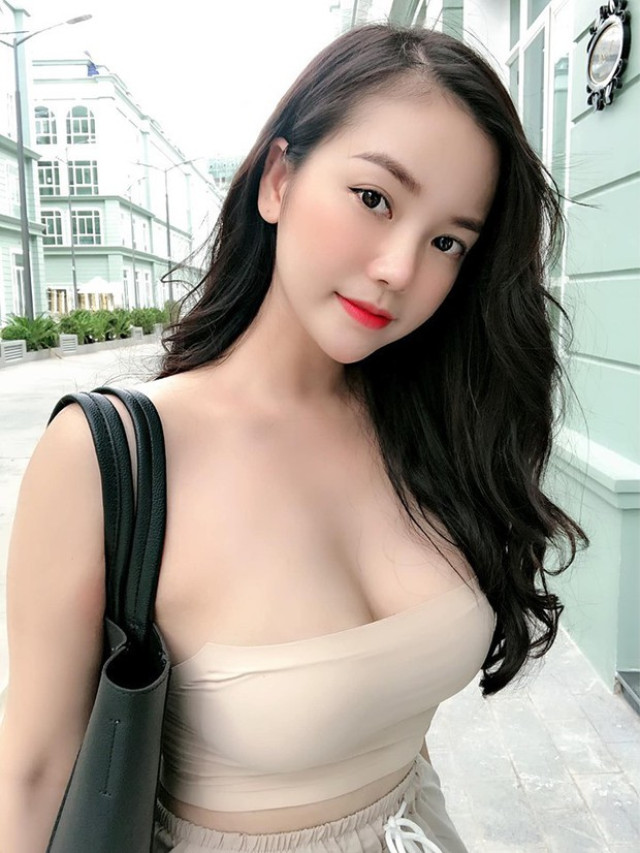 Dàn girl xinh có vòng 1 “khủng” xấp xỉ 100cm: Người được netizen quốc tế truy lùng, người cực giỏi kinh doanh