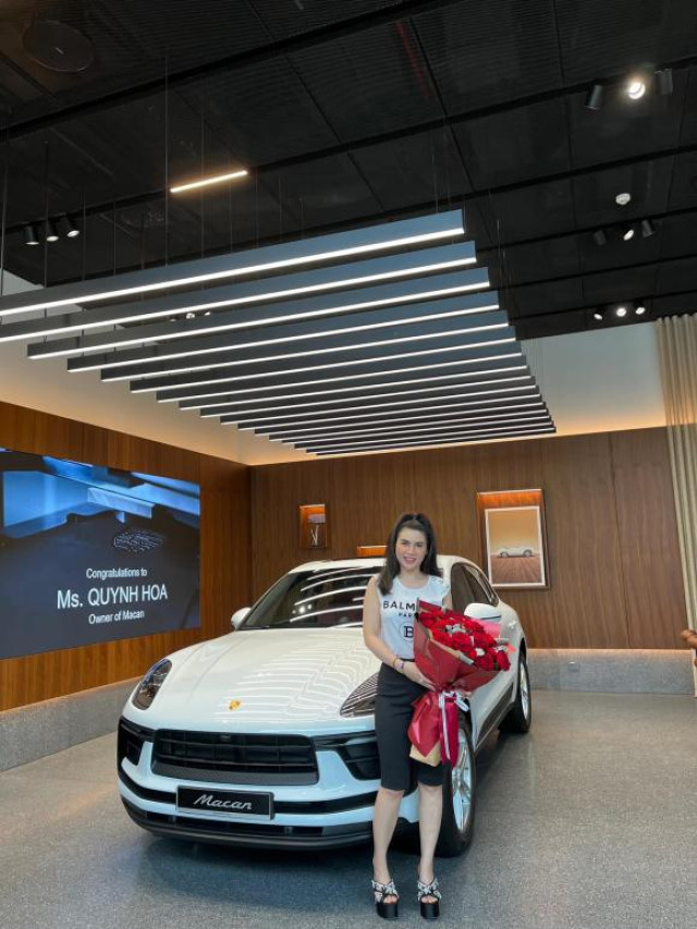 Diễn viên Quỳnh Hoa tậu xế sang Porsche phiên bản mới nhất giá trên 3 tỷ, là người đầu tiên ở Hà Nội nhận mẫu xe này