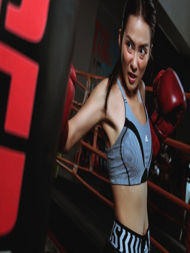 Khả Ngân tái hiện hình ảnh "boxing girl" 10 năm trước gây sốt