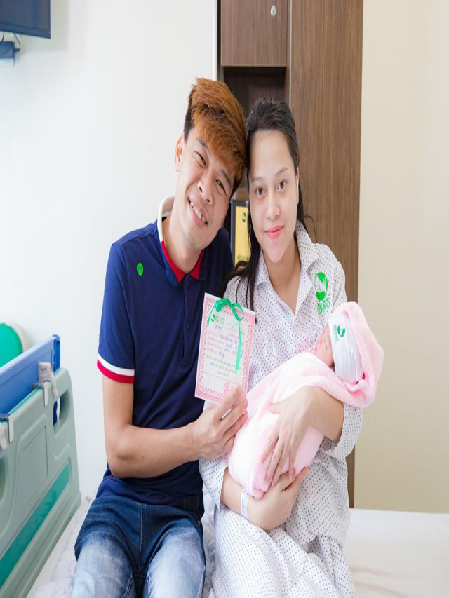 Lộ diện con gái đáng yêu của vợ chồng diễn viên Trung Ruồi, chào đời đúng mùa dịch Covid-19