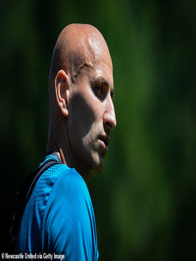Newcastle suffer huge blow with Jonjo Shelvey facing 12 WEEKS out after undergoing hamstring surgery