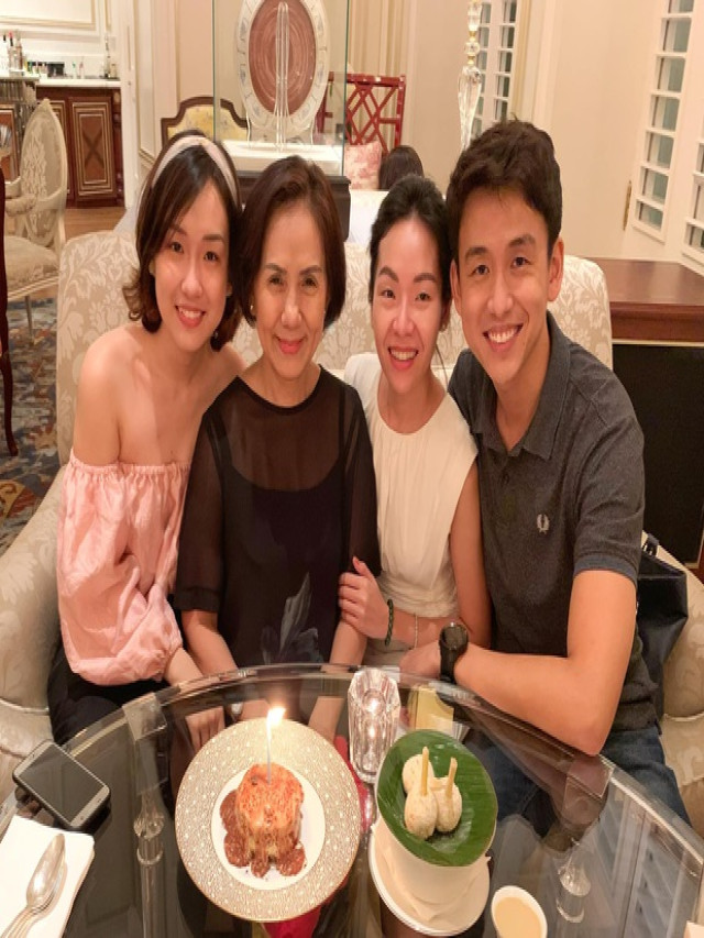 Vừa lộ nhẫn ngón áp út, MC Quang Bảo dắt bạn gái CEO ra mắt gia đình: Có tin vui không đây?